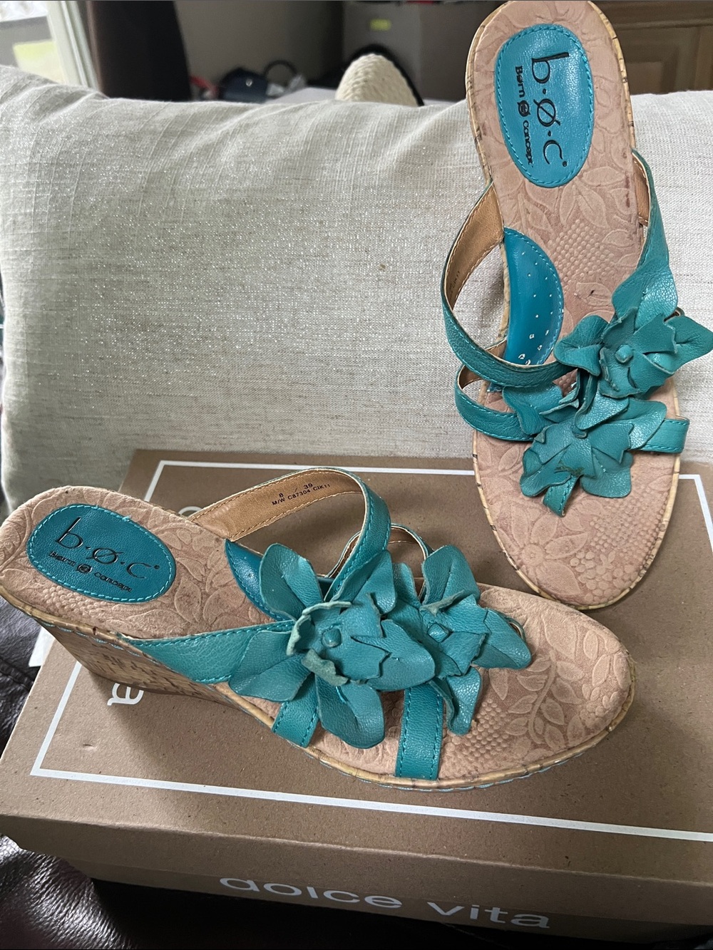 b.o.c. Teal Floral Leather Thong Cork Wedge Sandals Sz 8